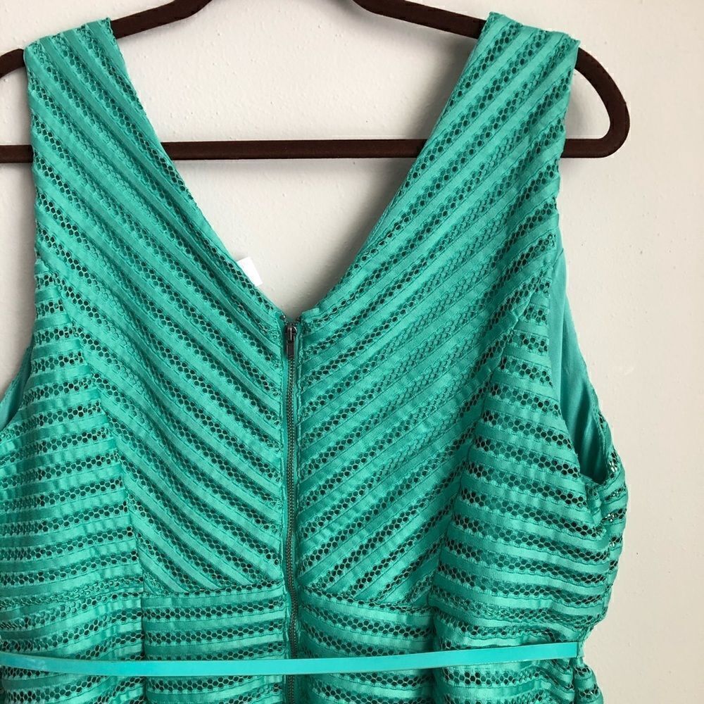 HOST PICK!!! Motherhood Maternity Green belted jacquard dress - Picture 5 of 5